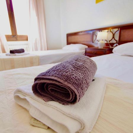 V&V Lloret- Villa Mediterrania, Vistas Panoramicas Al Mar โยเรตเดมาร์ ภายนอก รูปภาพ